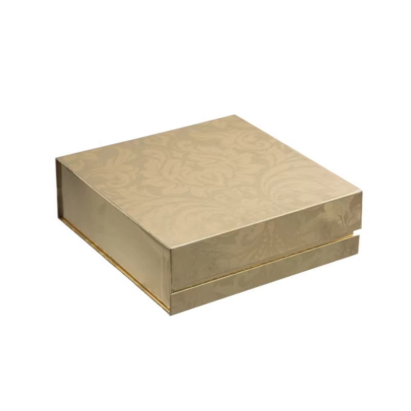 Luksusowe pudełko na prezent n – Luxury Gold Skincare recenzja i cena